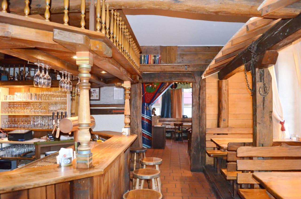 Hotel "Cafe Verkehrt" - Wellcome Motorbiker, Berufsleute Und Reisende Im Schwarzwald Oberhof  Eksteriør billede